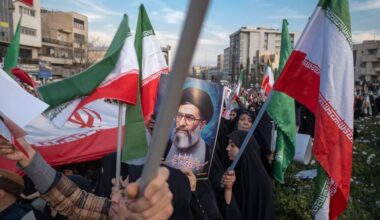 Número de mortos nos protestos no Irão poderá chegar aos cinco mil