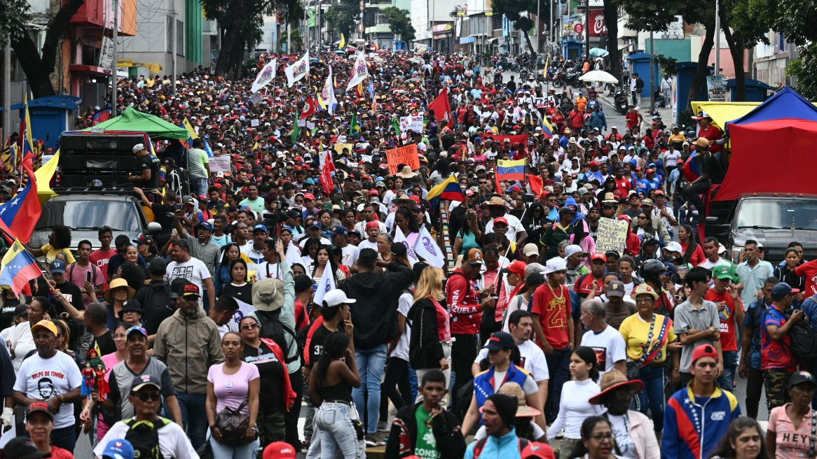 Trump meets US oil companies on investment in Venezuela's oil industry