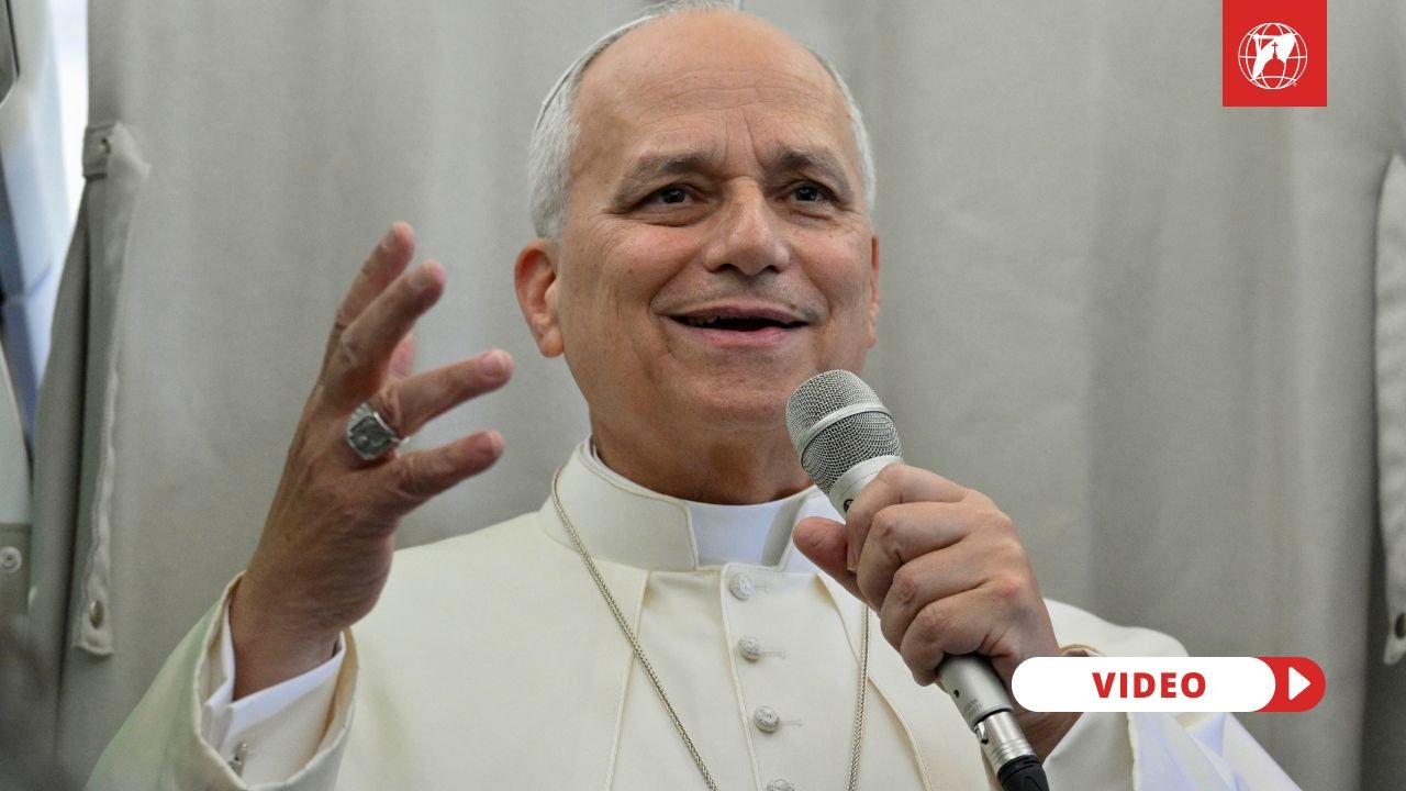 Pope Leo on the papal flight returning from his first Apostolic Journey to Türkiye and Lebanon. Credit: Vatican Media