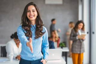 Cover_Manpower Shutterstock by Dragana Gordic business woman work office