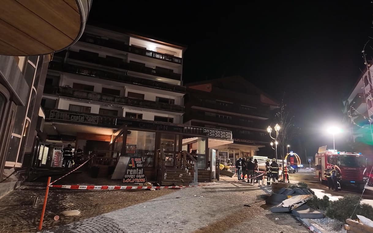 Svizzera, esplosione e incendio in stazione sciistica a Capodanno. LIVE