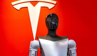 Elon Musk Says Tesla Could Start Selling Humanoid Robots Next Year, Gene Munster Calls It A 'Slight Positive' For This Reason