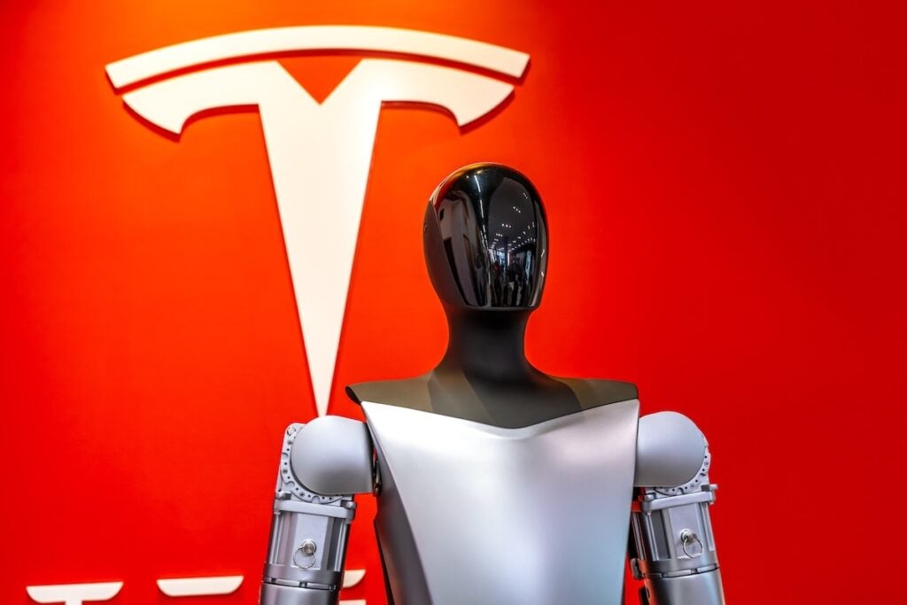 Elon Musk Says Tesla Could Start Selling Humanoid Robots Next Year, Gene Munster Calls It A 'Slight Positive' For This Reason