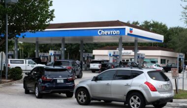 Venezuela receives first revenues from oil sales to United States