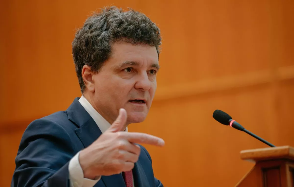 Romanian president rejects proposal for referendum on union with Moldova