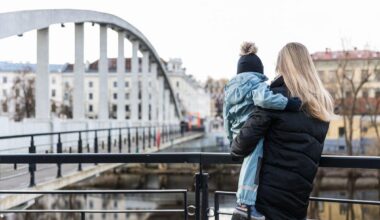 Andmed näitavad: Eesti perepoliitikat kujundatakse vanemate inimeste, mitte sünnitusealiste naiste soovide järgi