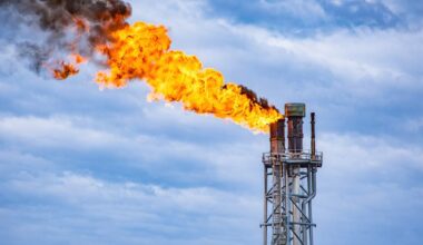 EQT stock slips as U.S. natural gas prices fall on warmer forecast — what traders watch next