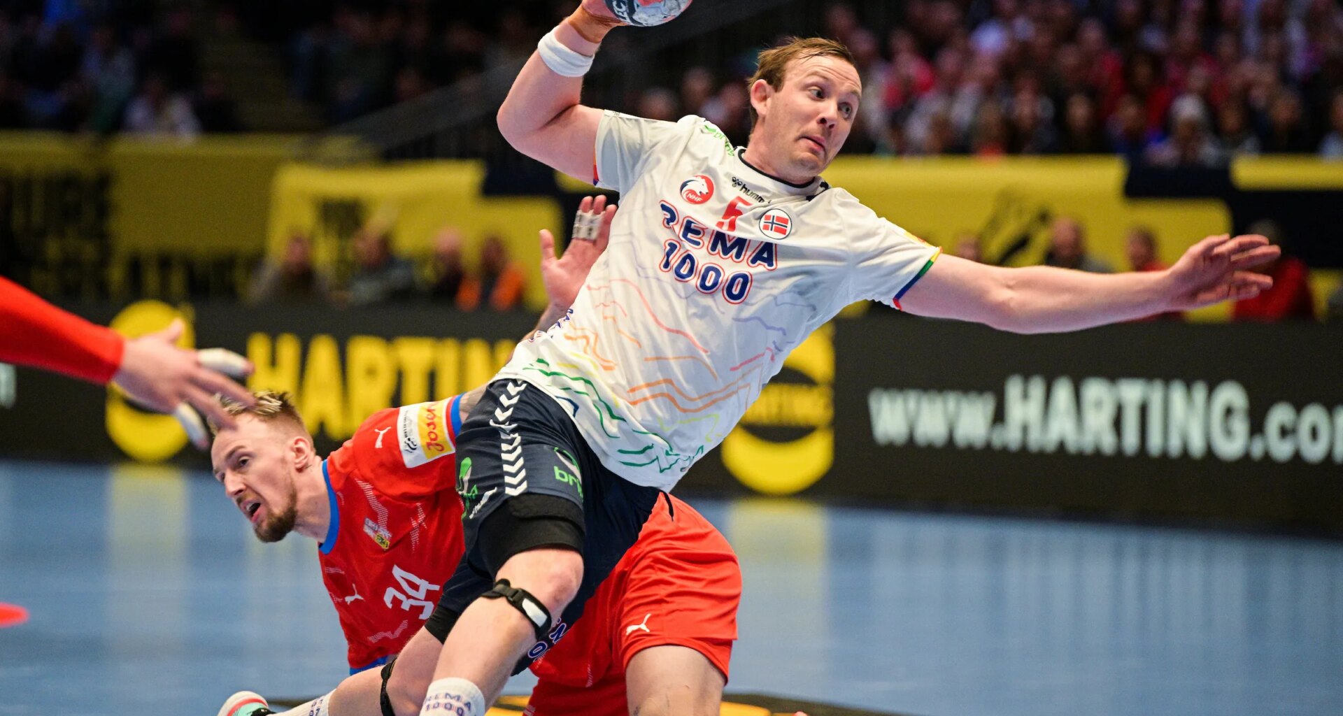 Norway overcome Czechia to book main round ticket