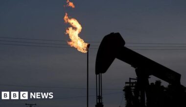 US will control Venezuela oil sales 'indefinitely', official says