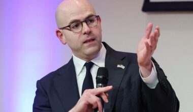 Fed policymakers mostly back Powell after Trump administration's threat