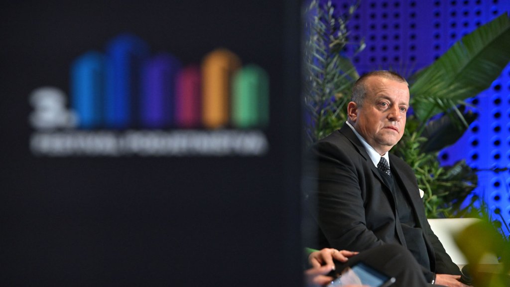 Celotni odbor SBC naj bi podal odstop