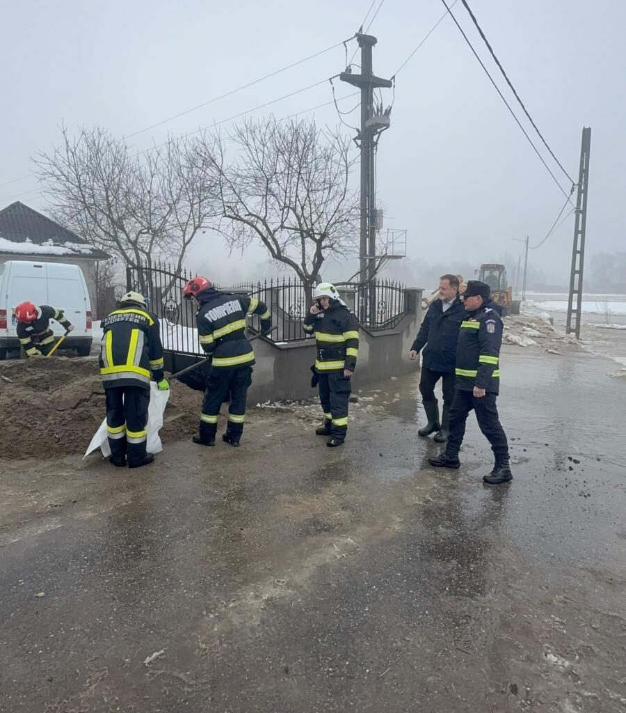 Topirea zăpezii a creat probleme în mai multe localități din Maramureș – TV SIGHET