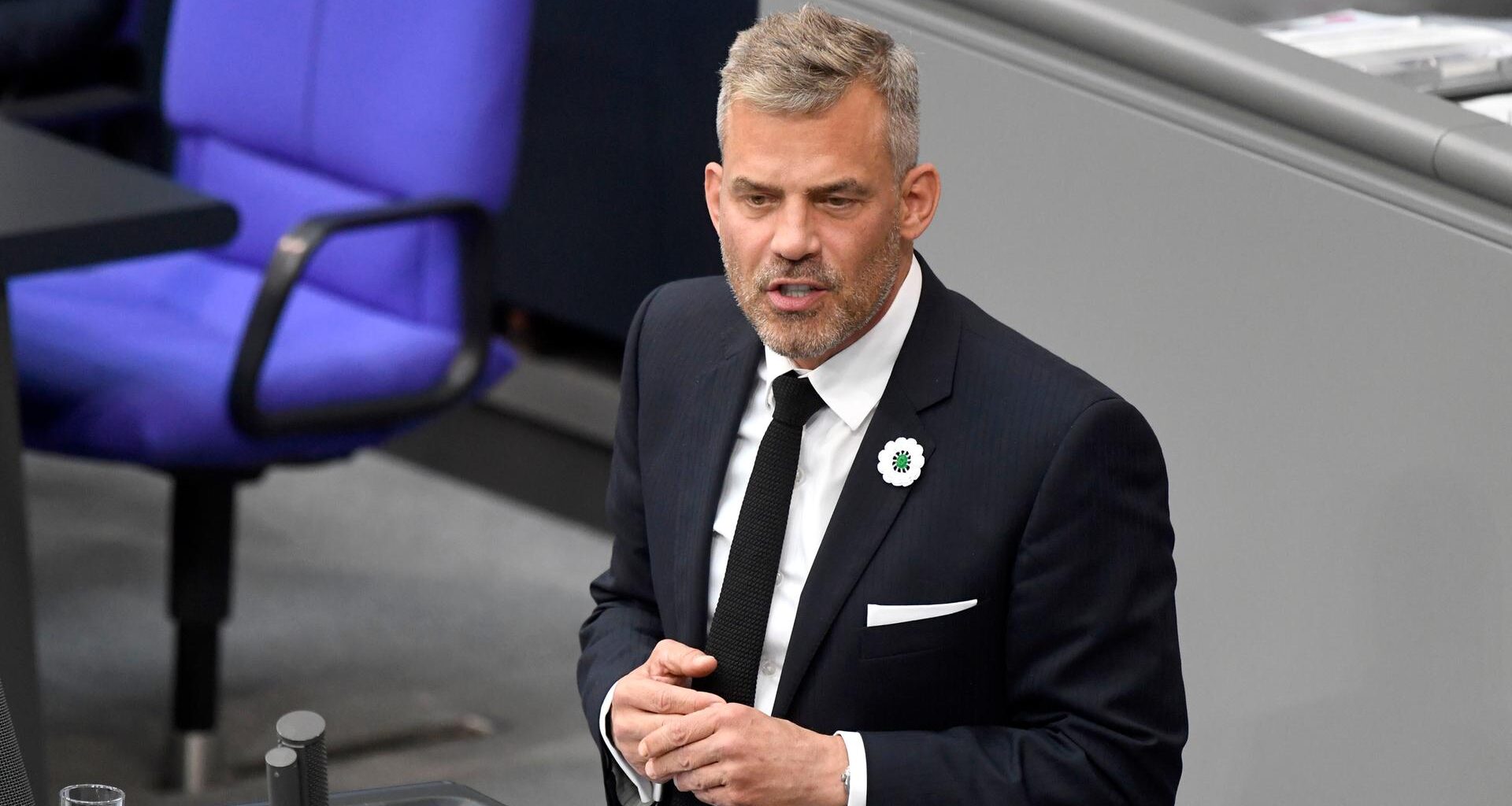Falko Droßmann, SPD, spricht im Bundestag.
