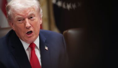 The National Desk dark theme brand icon