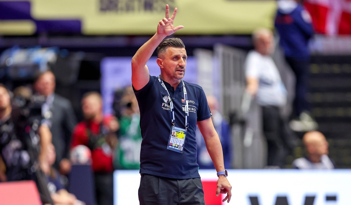 România se bate în martie cu Turcia şi la handbal! Mesajul selecţionerului George Buricea pentru echipa lui Mircea Lucescu