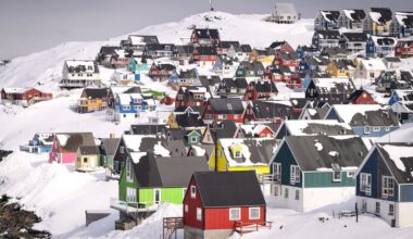 Live updates: US discusses acquiring Greenland as Trump moves to take Venezuela oil