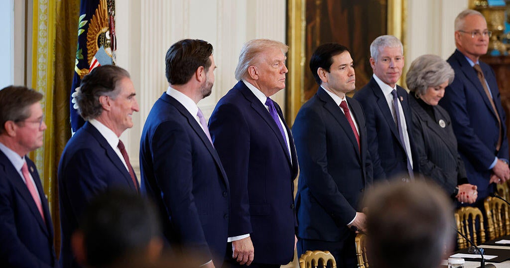 Trump meets with oil executives at White House to push for investment in Venezuela