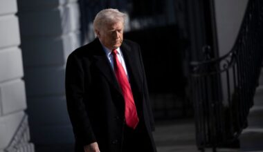 Trump steps up pressure campaign to avoid rare Congress reprimand on war powers