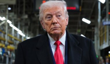 White House says Trump had "appropriate" reaction after he appeared to flip off a heckler and mouth "f*** you"