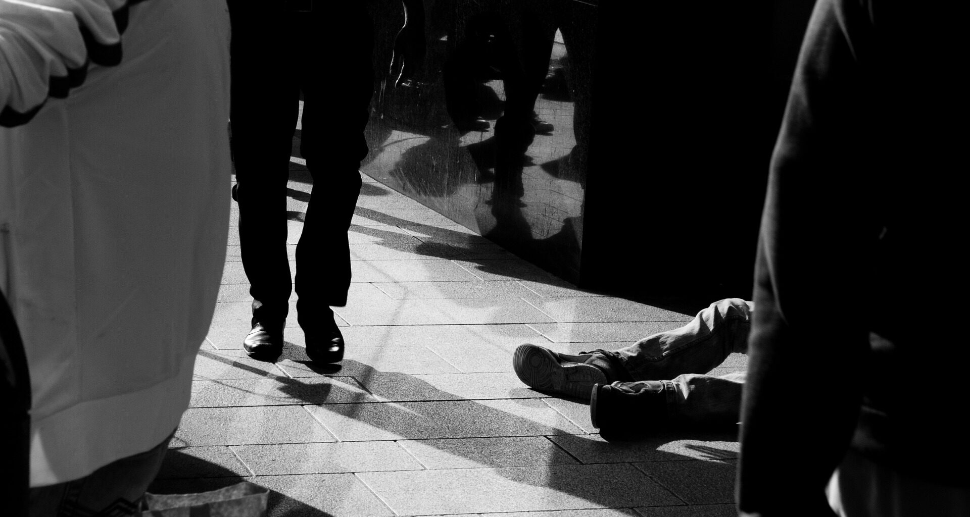 Refugees at risk of street homelessness have until 16 January to extend their asylum accommodation