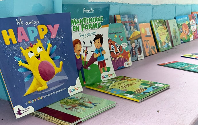 Educational materials for children in multiple languages are used by staff at the Irregular Migrant Assistance Center to meet the caregiving and educational needs of families sheltered at the government-run facility. Photo by the Rev. Gustavo Vásquez, UM News.