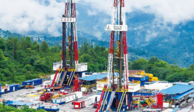 China's record natural gas output driven by shale development