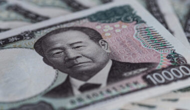 Yen rallies as ‘rate check’ sparks intervention speculation