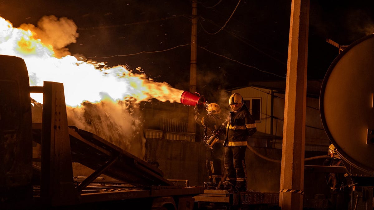 Davos Don Insults Allies, Deterred on Greenland (for now). Ukraine Peace Talks. PLA Purges Persist. The Big Five, 25 January edition