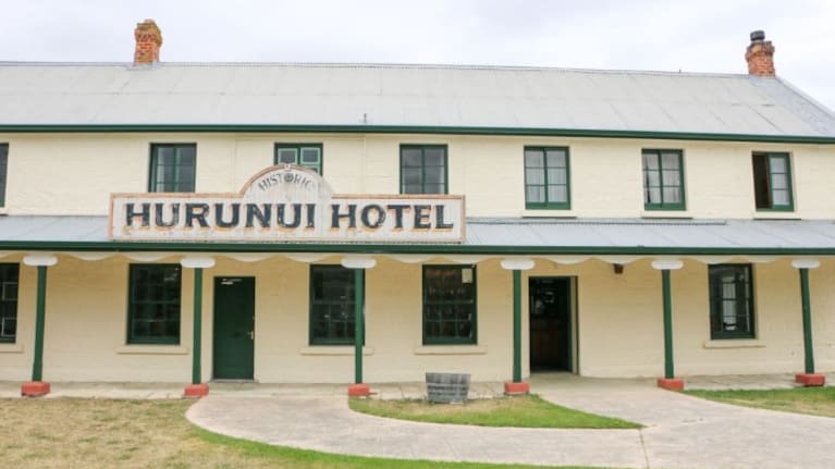 Hurunui Hotel.