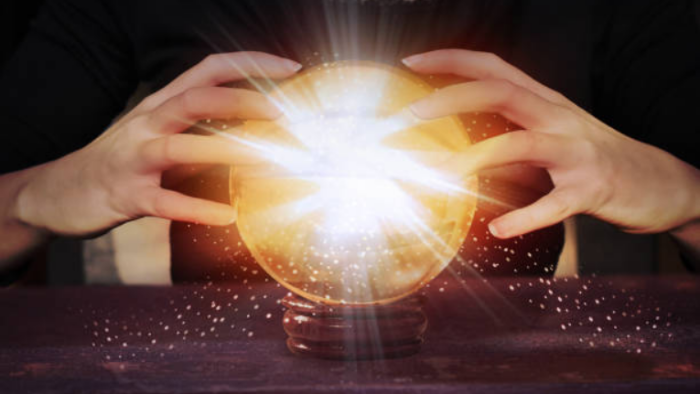 Ijesztő dolgokat mond 2026-ra a covidot is megjósoló látnok