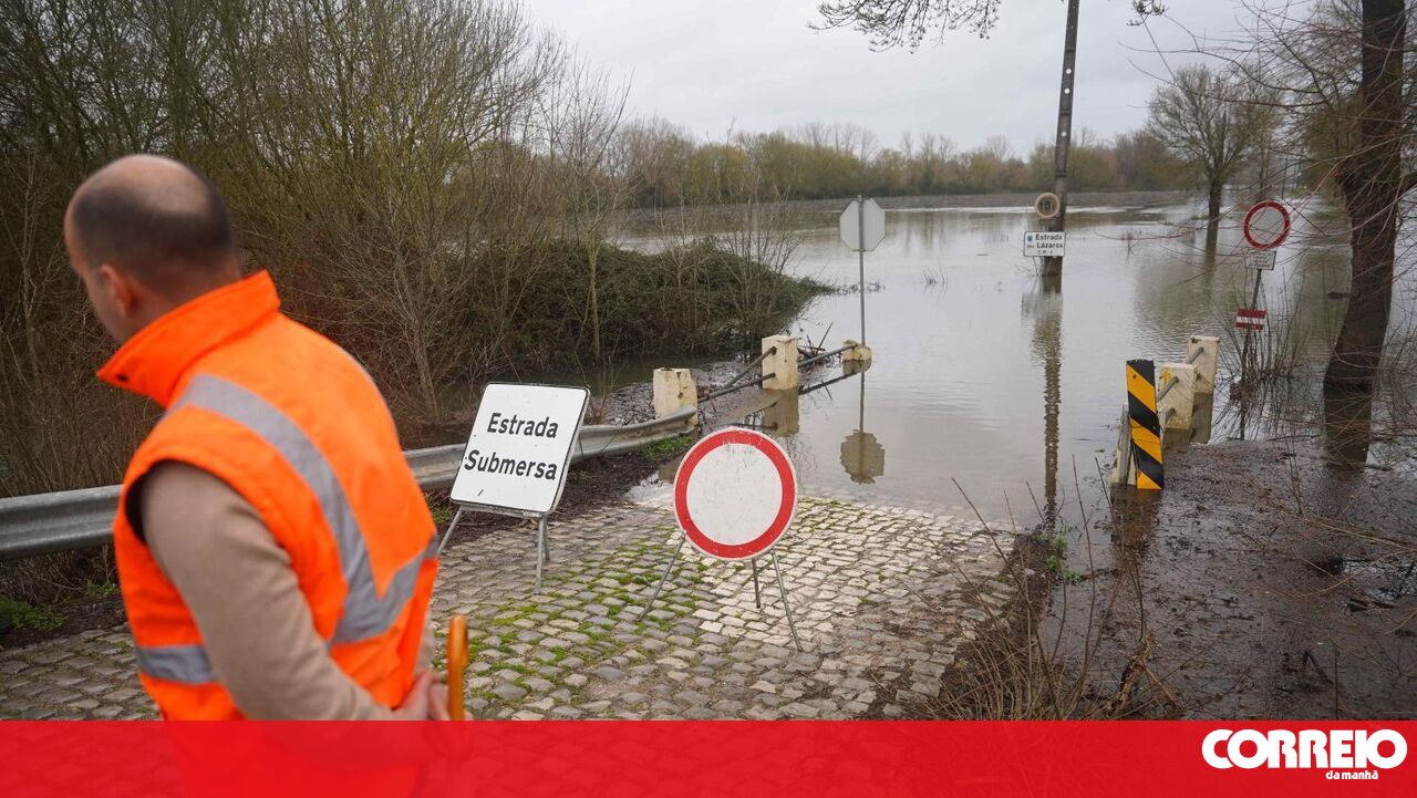Estado do tempo vai agravar-se esta madrugada. Rajadas de vento podem chegar aos 140 quilómetros por hora - Sociedade