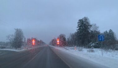 Slippery roads in Latvia on Monday morning / Article
