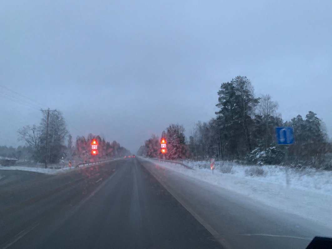 Slippery roads in Latvia on Monday morning / Article