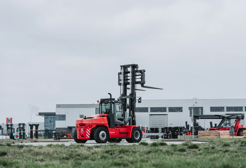 Kalmar to deliver five medium Forklift Trucks to OSTP Finland