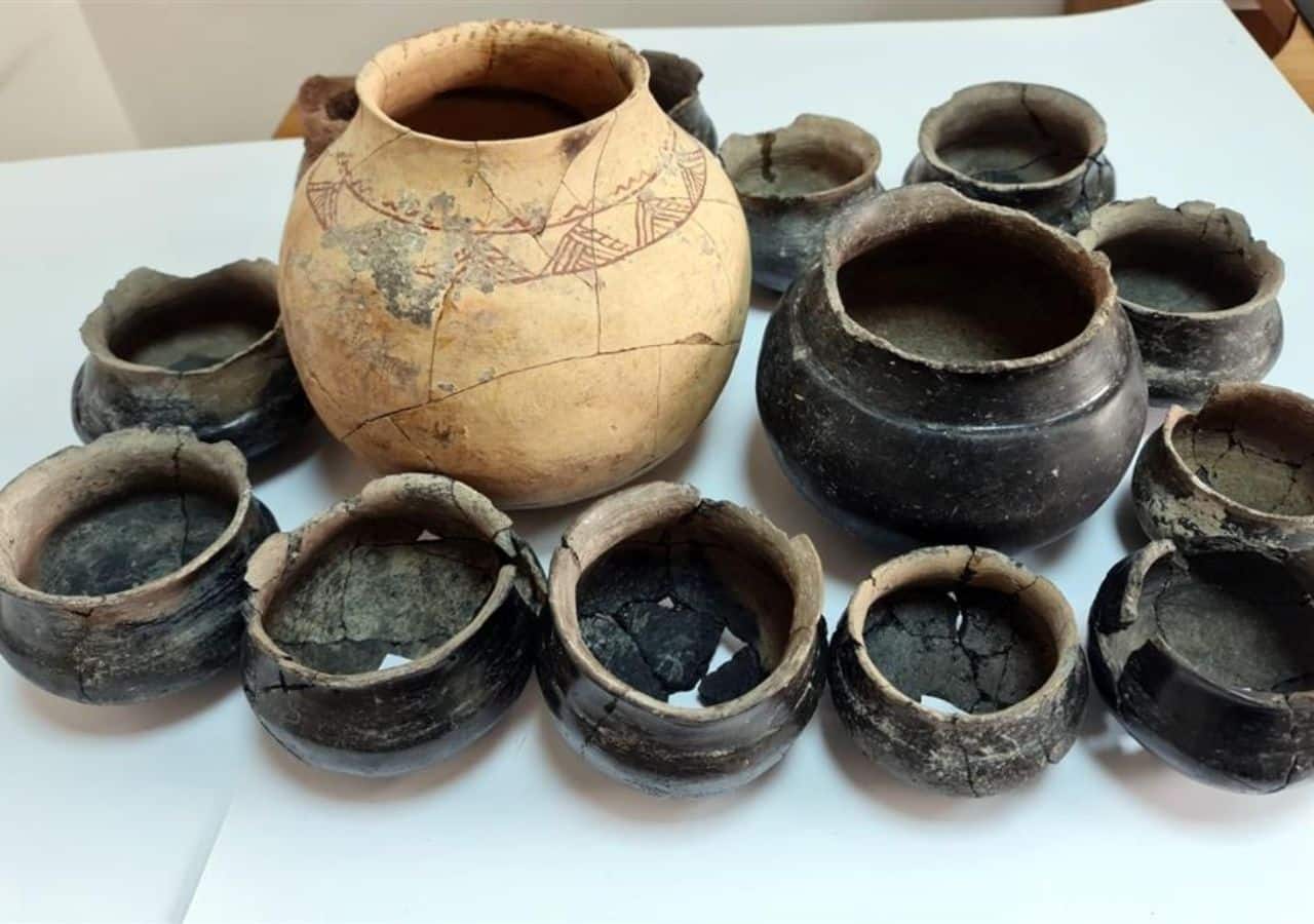 Karaz-type ceramics found at Tadım Castle in Turkey