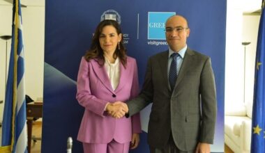 Greece invited to Algeria tourism expo as countries discuss cooperation