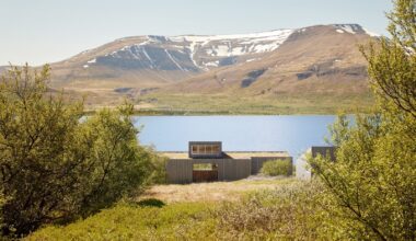 In Iceland, a Lakeside Retreat Rhymes With the Landscape