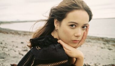 Laufey Receives The Order Of The Falcon Along 13 Others