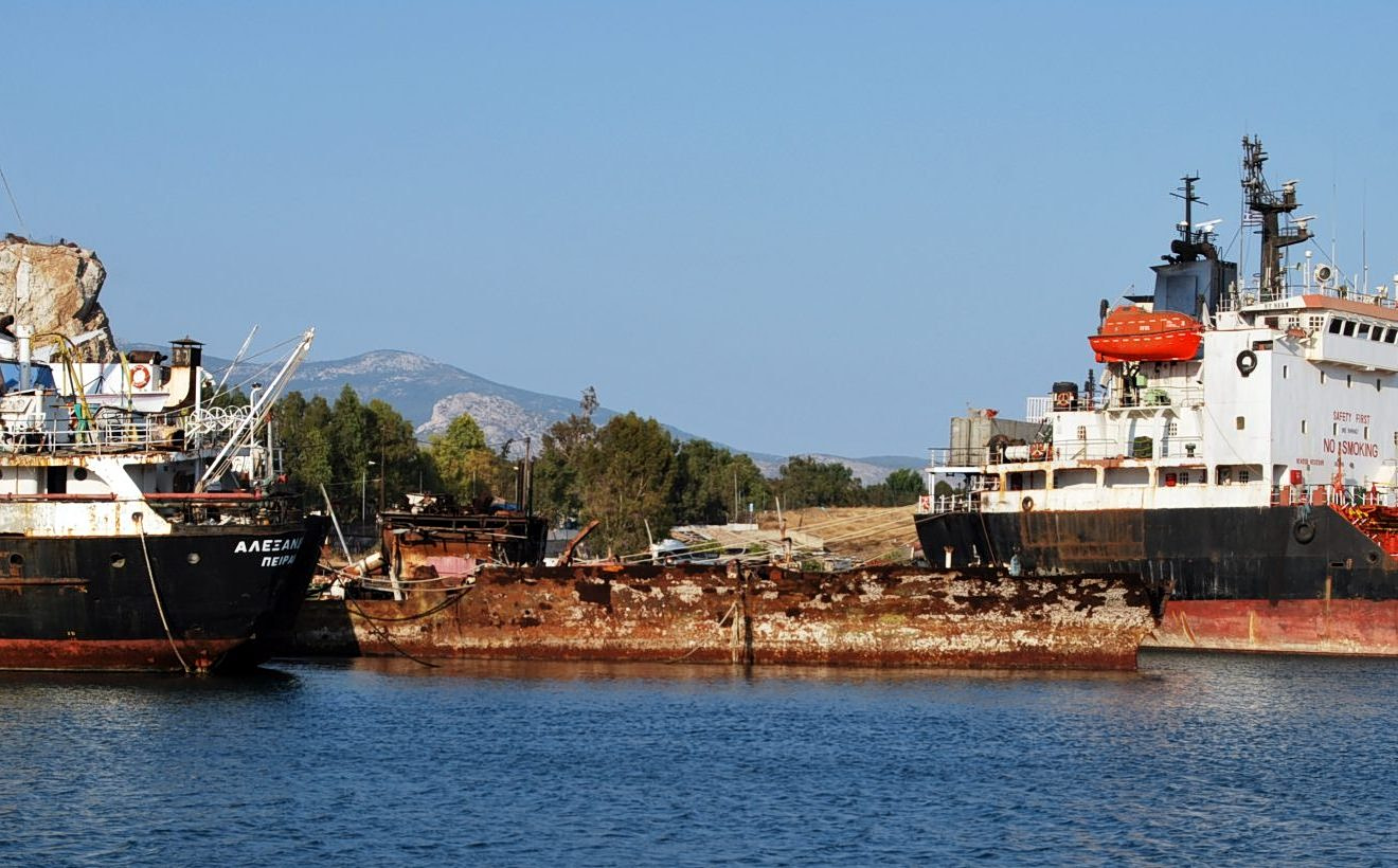 A Shadow Fleet Smuggles Illicit Oil Across the High Seas. This Is How It Works.