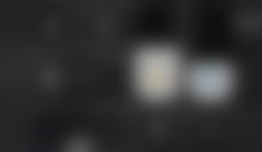 "Unknown microphone" rodo aktyvuota mikrofona, bet nerodo kas naudoja. Help. Iphone 14 pro.