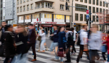 So, wie die Menschen in verschiedenen Richtungen unterwegs sind, gehen auch deren Meinungen auseinander, was erneut eine Umfrage von Quest Market Intelligence zeigt.