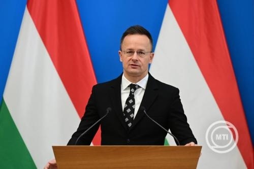 Szijjártó Péter: Egyetlen kőolajvezetékre nem lehet alapozni egy ország olajellátását!