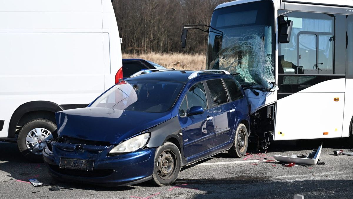 Zvyšuje sa cena neživotného poistenia