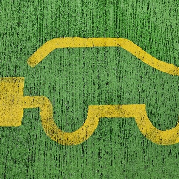 Abgabe auf Elektrofahrzeuge: Infrastrukturfinanzierung sichern - E-Mobilität nicht ausbremsen
