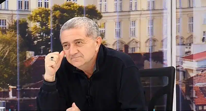 Поетът Николай Милчев: Да оставиш България да се върти по леда, го могат само политиците