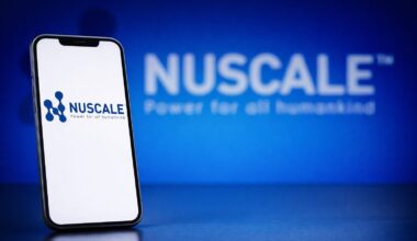NuScale Power stock jumps 15% to start 2026 as nuclear names rally — what to watch Monday