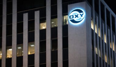 Occidental Petroleum stock ends up 3% after $9.7B OxyChem sale to Berkshire closes — what investors watch next
