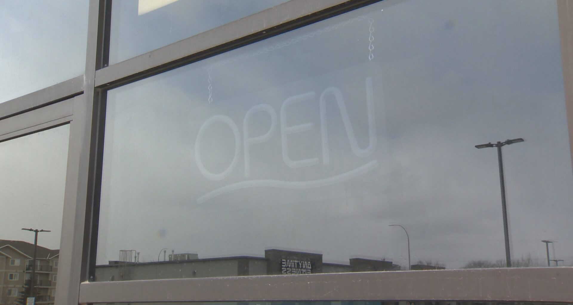 More Manitoba restaurants losing money as thousands close across Canada - Winnipeg