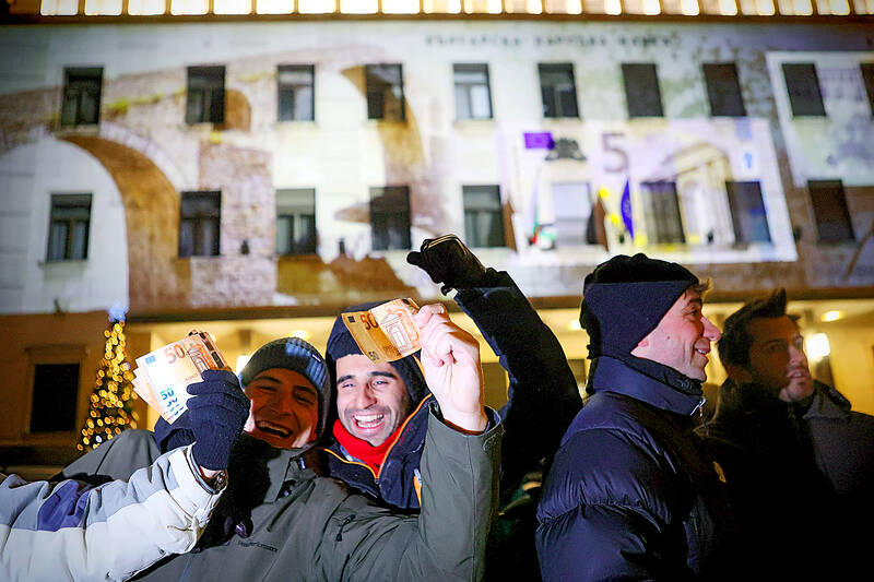 Bulgaria adopts euro, 20 years after joining EU