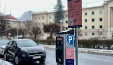 Mesto Banská Bystrica prebralo parkovanie v centre do svojej správy